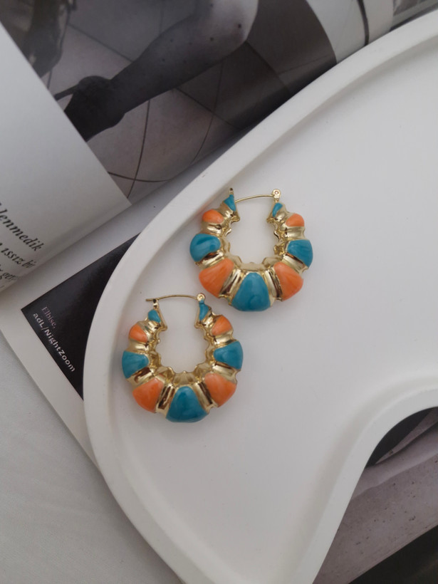گوشواره گرد رنگی طلایی